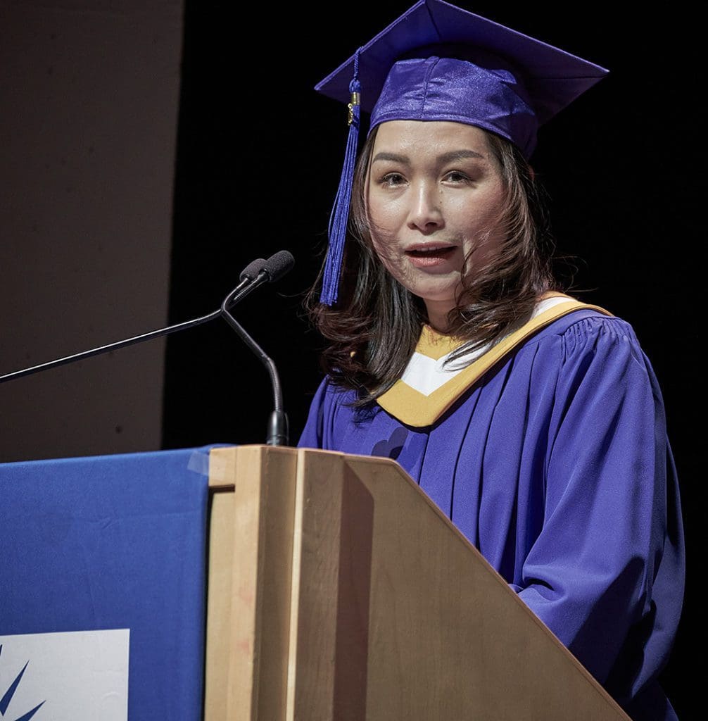 Carmen Deng accepting the Christopher Wittig Award at Stenberg
