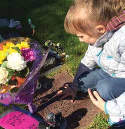 Ayla Grace pays her respects to her late sister